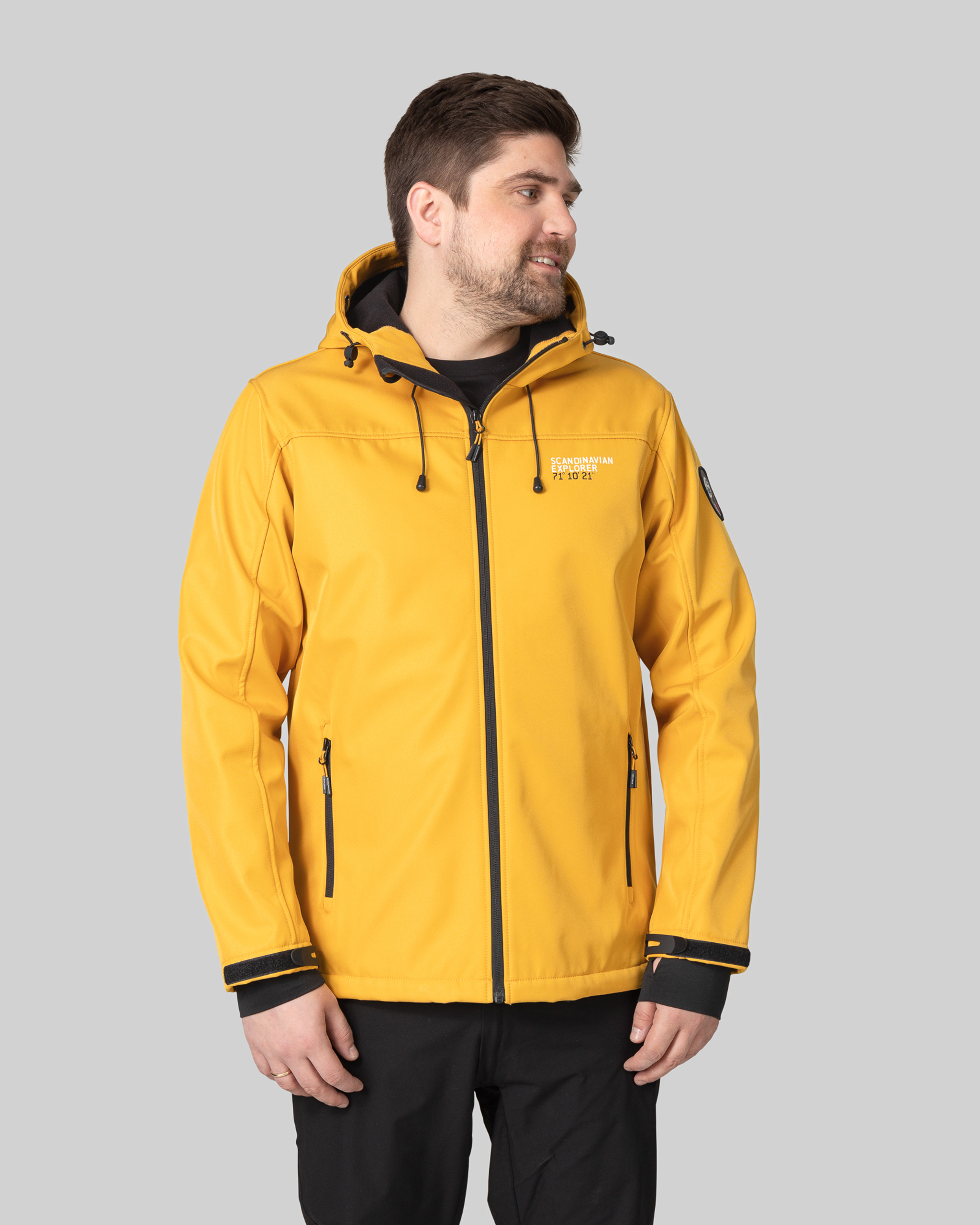 SCANDINAVIAN EXPLORER ジャケット　薄手　北欧　XL　新品 Womens Softshell Jacket